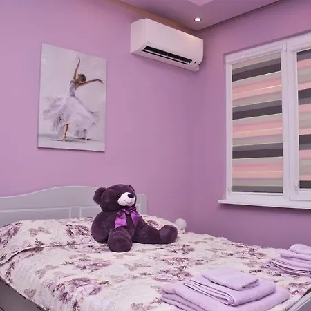 Luxury Purple Ocean Apartament Warna